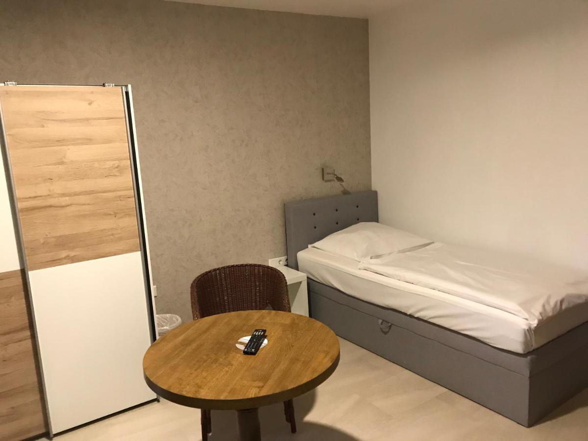 Hotel Zum Weinberg Cremlingen Zewnętrze zdjęcie